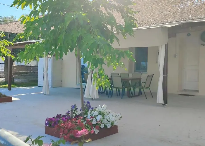 Aphrodite's House 别墅